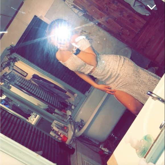 Prom dress - Picture 2 of 4